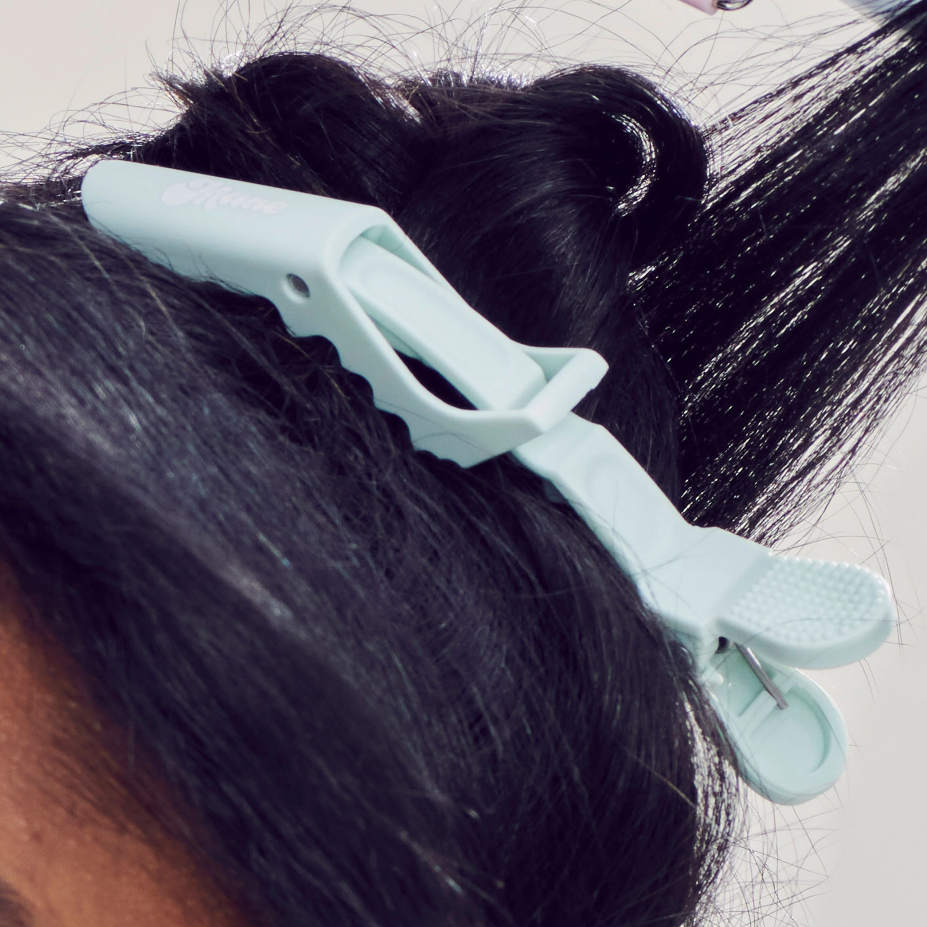 All Grip, No Slip Sectioning Hair Clips - Image 4