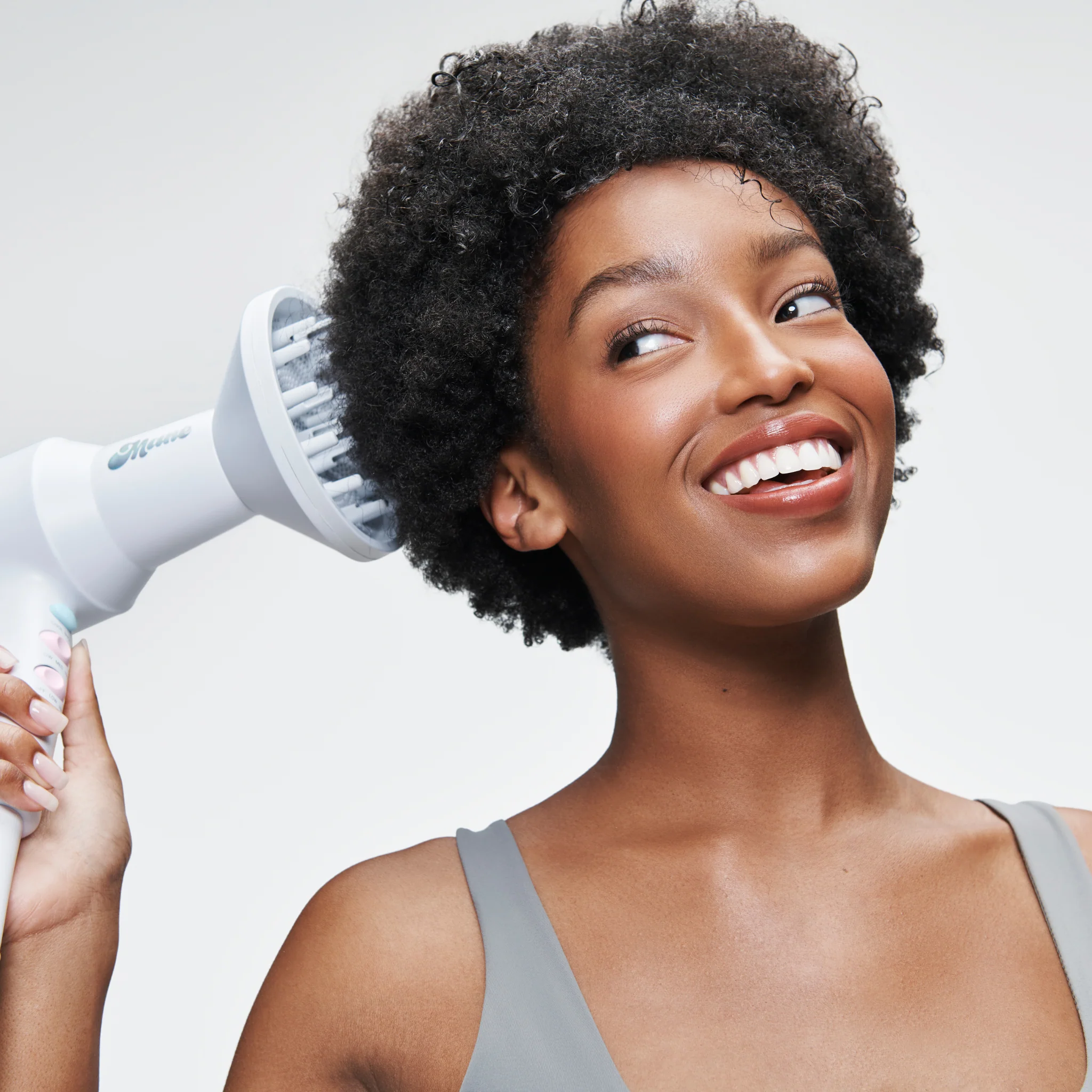 This Totally Blows! Ionic Compact Hair Dryer & Attachments - Image 4